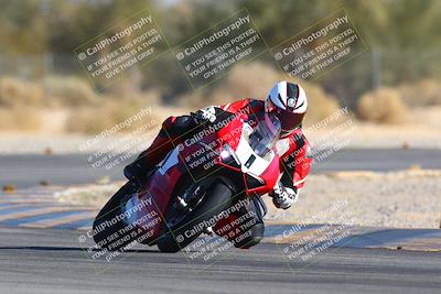 media/Jan-14-2024-SoCal Trackdays (Sun) [[2e55ec21a6]]/Turn 2 (1025am)/